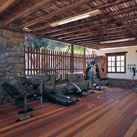 泽菲罗斯酒店 公寓式酒店