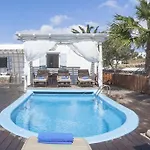 Zephyros Lejlighedshotel Paraga (Mykonos)