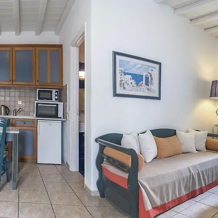 Zephyros Aparthotel 3*