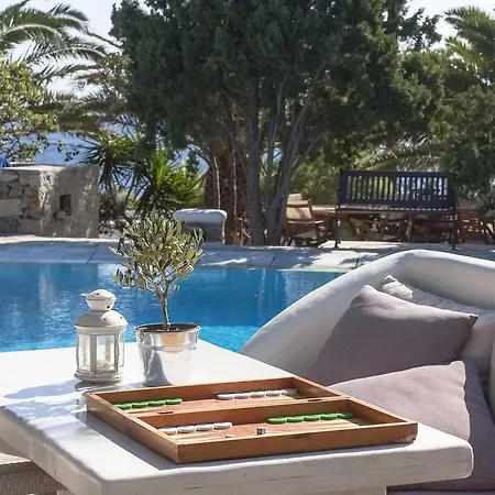 Zephyros Aparthotel 3*