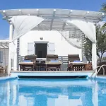 Zephyros 3* Strand Paraga