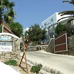 Zephyros Aparthotel