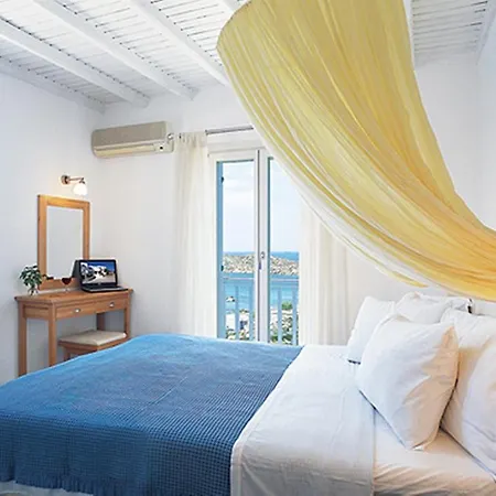 Zephyros Aparthotel 3*